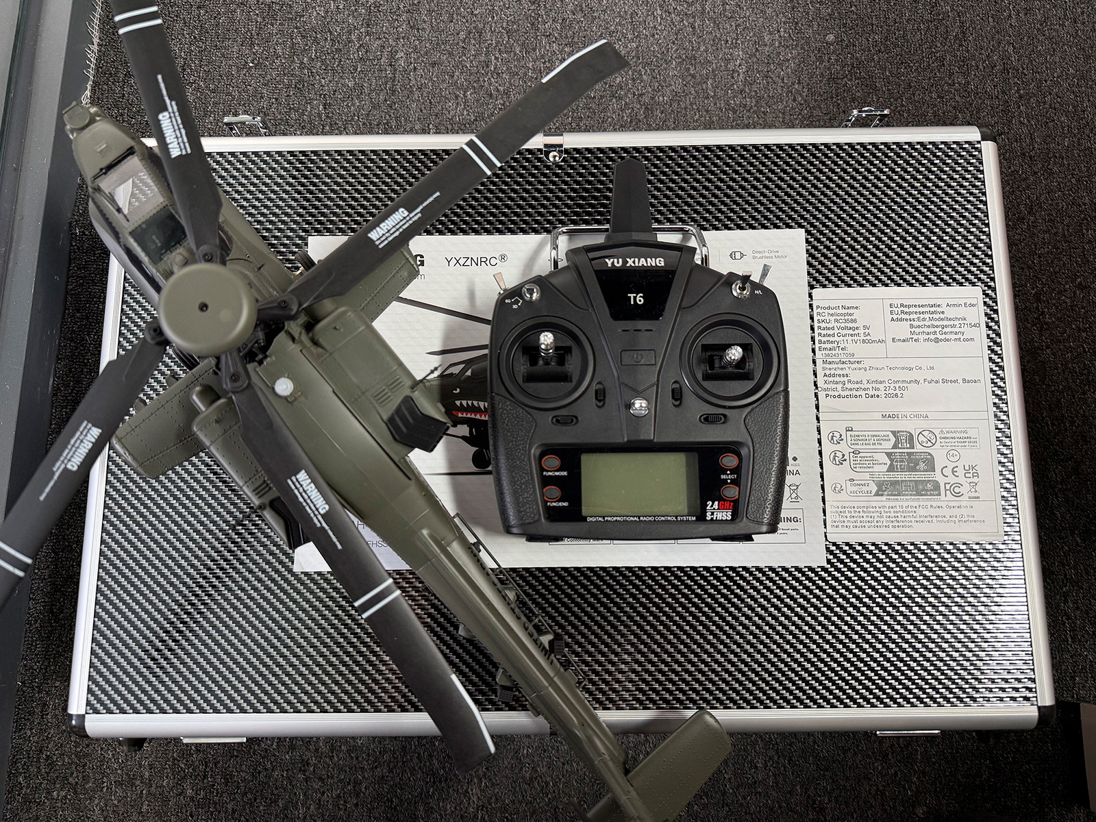YXZNRC F11 AH-64D Apache RC He - đánh giá và giá Rc Helicopter Gyro